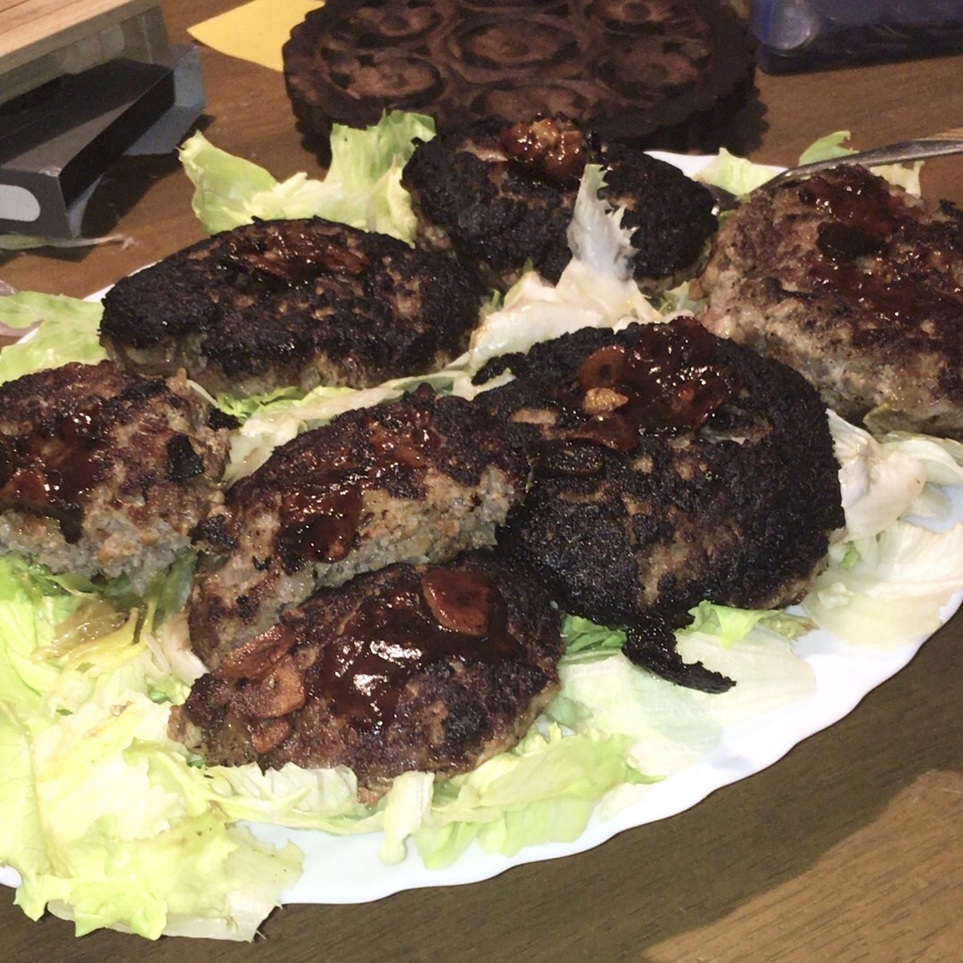 ズボラおやじの簡単レシピ 72 牛ひき肉で ハンバーグ マルチ クリエイティブライフ